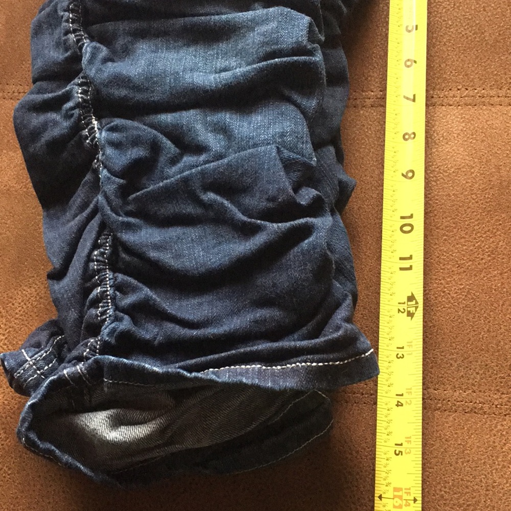 Virgin Only Ruched Side Dart Capri - Picture 13 of 16